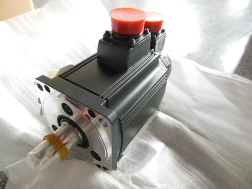 Mitsubishi серводвигатель HC-RFS153K