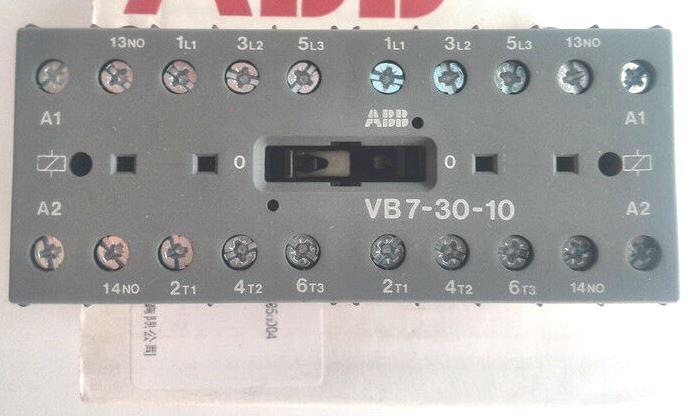 Контактор VB7-30-10 24V