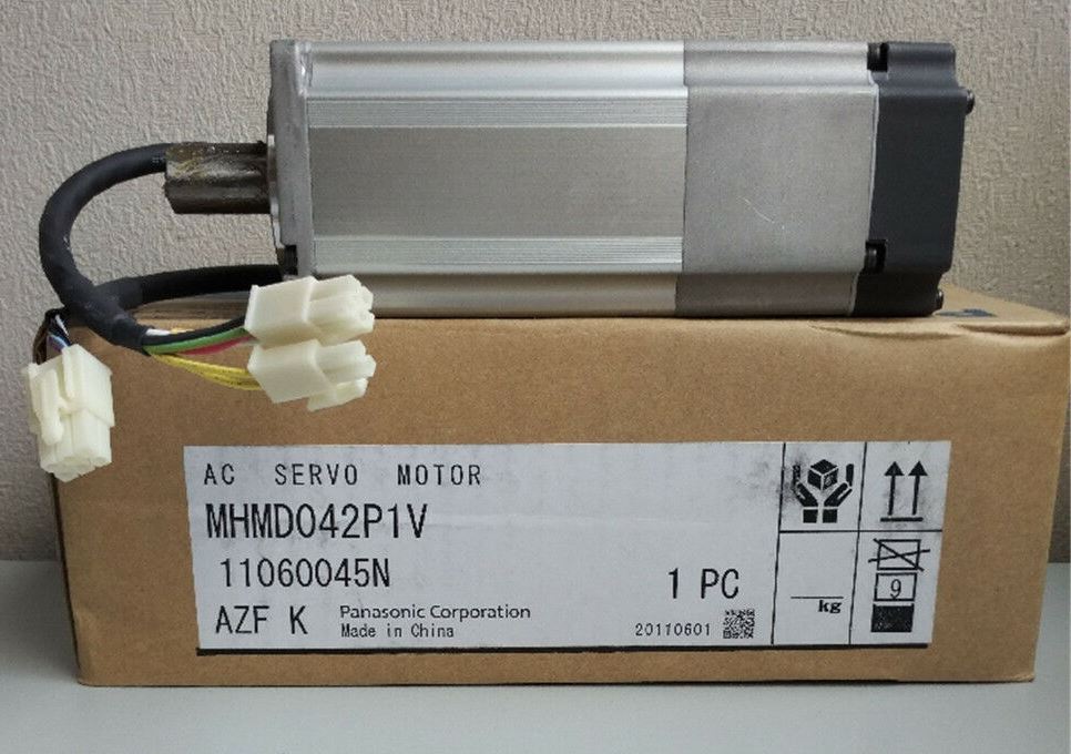 Panasonic серводвигатель MHMD042P1V
