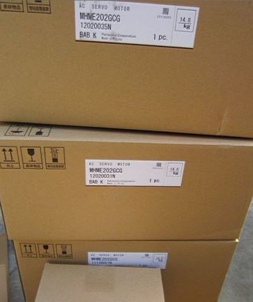 Panasonic серводвигатель MHME202GCG