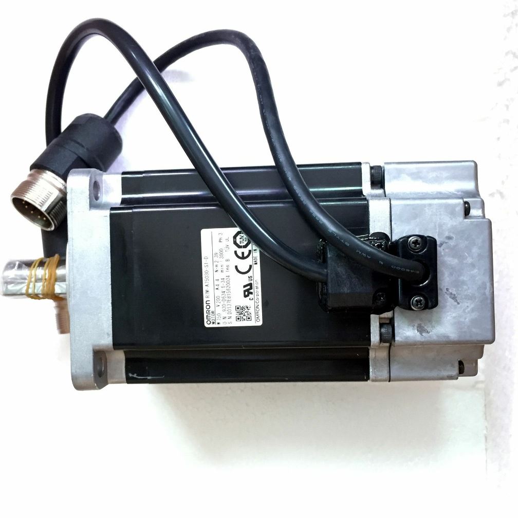 Серводвигатель R7MA75030S1